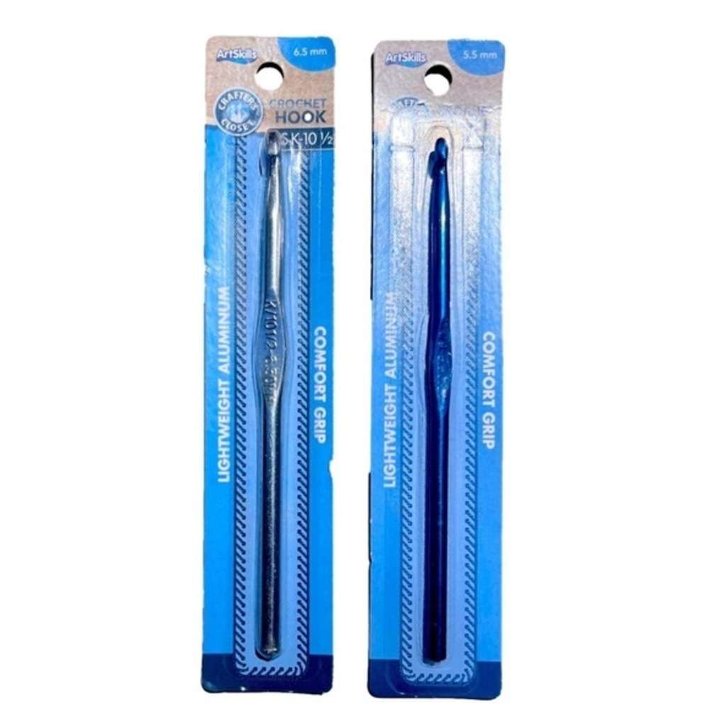 Crochet hooks 2 sizes aluminum lightweight, comfort grip sizes US 1-9 & 10.5 NWT